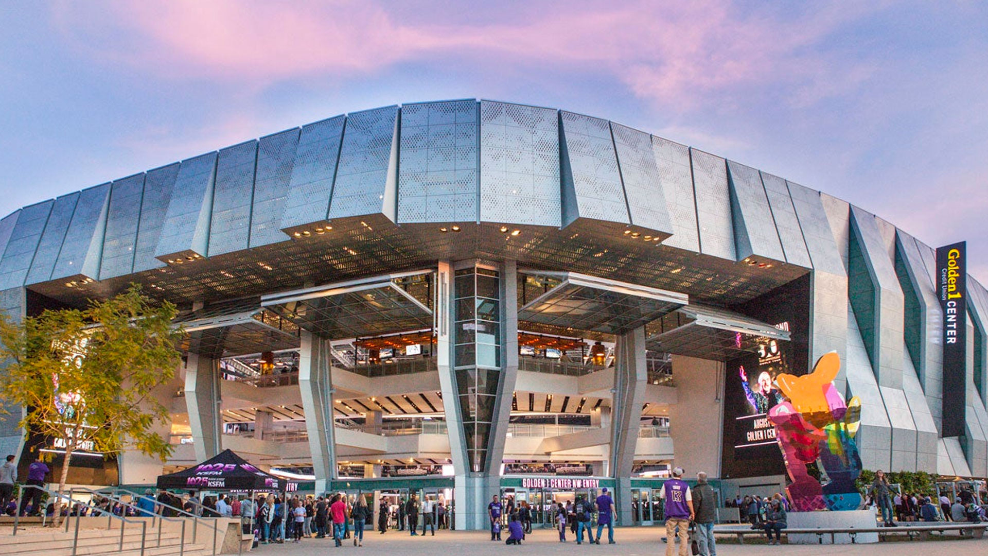 sacramento-kings-fan-fest-golden-1-center