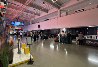 4Tradeshows._CONCOURSE 4Tradeshows._CONCOURSE